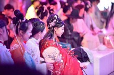 涉县汉服模特兼职(想做汉服模特去哪里找)