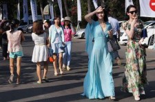 涉县上海商务伴游男雇用(上海雇用高端伴游一天20万)
