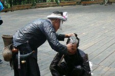 涉县欲带老伴游遍中国(带着老伴去旅游)