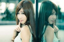 涉县上海绝色美眉兼职伴游(上海雇用高端伴游一天20万)