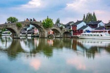 涉县上海旅游攻略(上海旅游攻略手抄报)