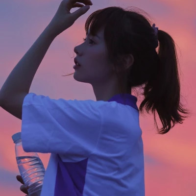 涉县伴游女生谢娜美的资料