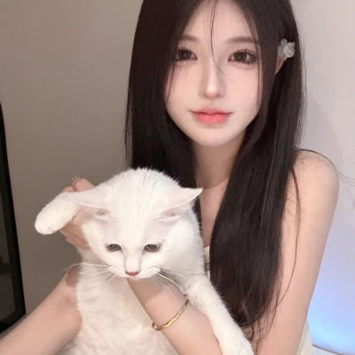 涉县伴游女生陈露晞的资料