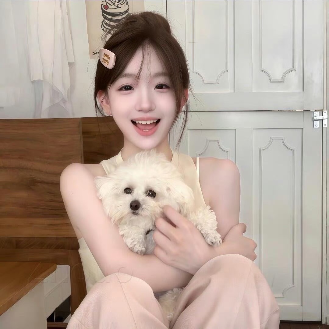 涉县伴游女生周小婷的资料