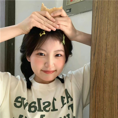 涉县伴游女生蒯慧雅